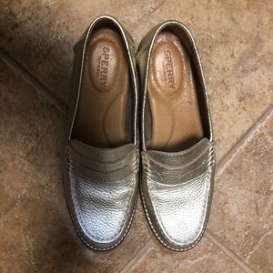 Sperry Loafer